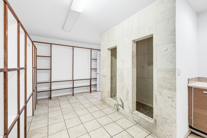 More Photos Of 11300-11320 W Pico Blvd, Los Angeles Storefront For Lease