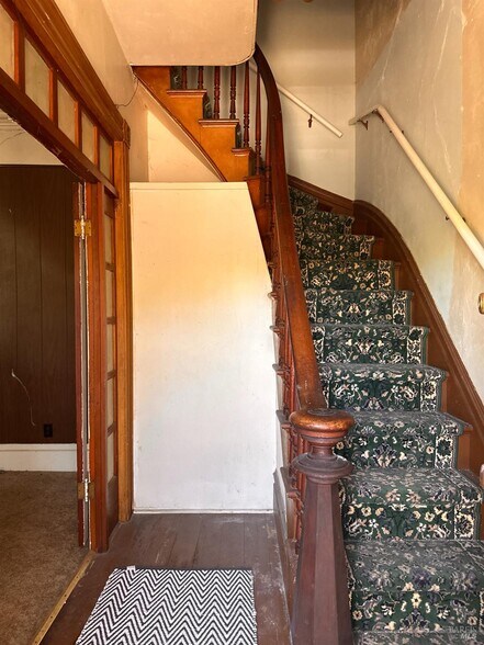 More Photos Of 131 Coombs St, Napa Apartments For Sale