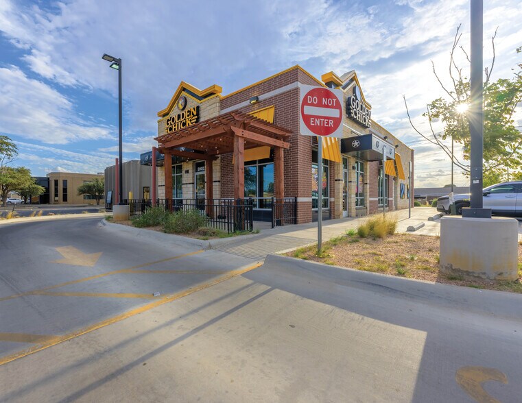 More Photos Of 2803 N Big Spring St, Midland Fast Food For Sale