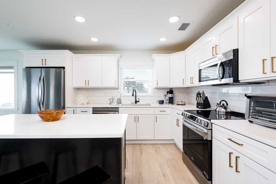 More Photos Of 701 N Ocean Shore Blvd, Flagler Beach Office Residential For Sale