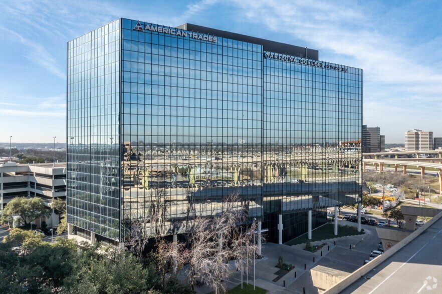 More Photos Of 8360 Lyndon B Johnson Fwy, Dallas Office For Lease