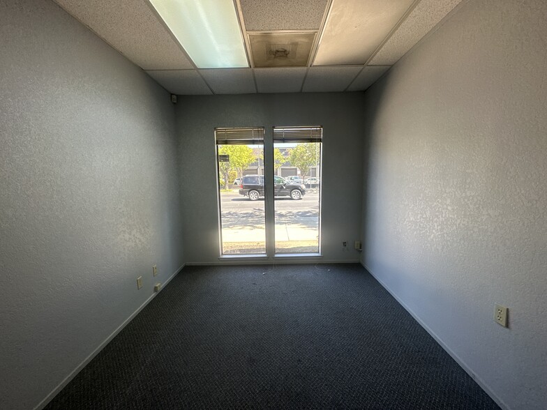 More Photos Of 801 15th St, Modesto Office For Lease