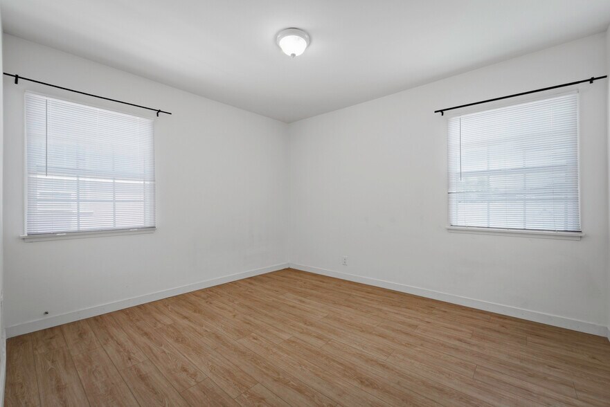 More Photos Of 10958 Venice Blvd, Culver City Apartments For Sale