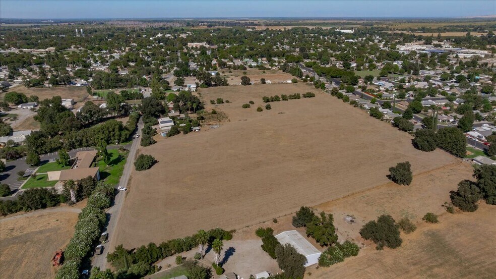 More Photos Of 1425 5th St, Colusa Land For Sale