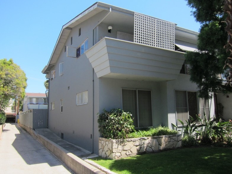 More Photos Of 1218 N Laurel Ave, West Hollywood Apartments For Sale
