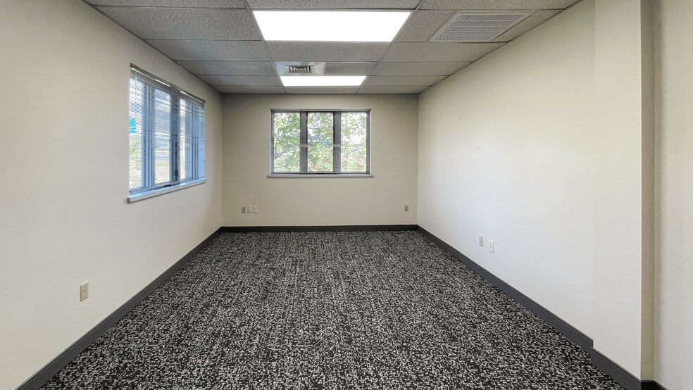 More Photos Of 49 Tolland Tpke, Manchester Medical For Lease