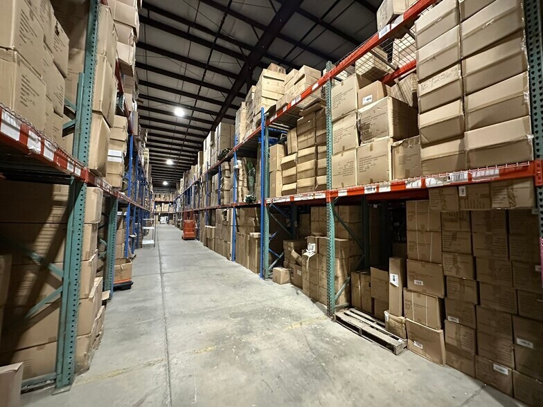 More Photos Of 2335 Union Rd, Cheektowaga Distribution For Sale