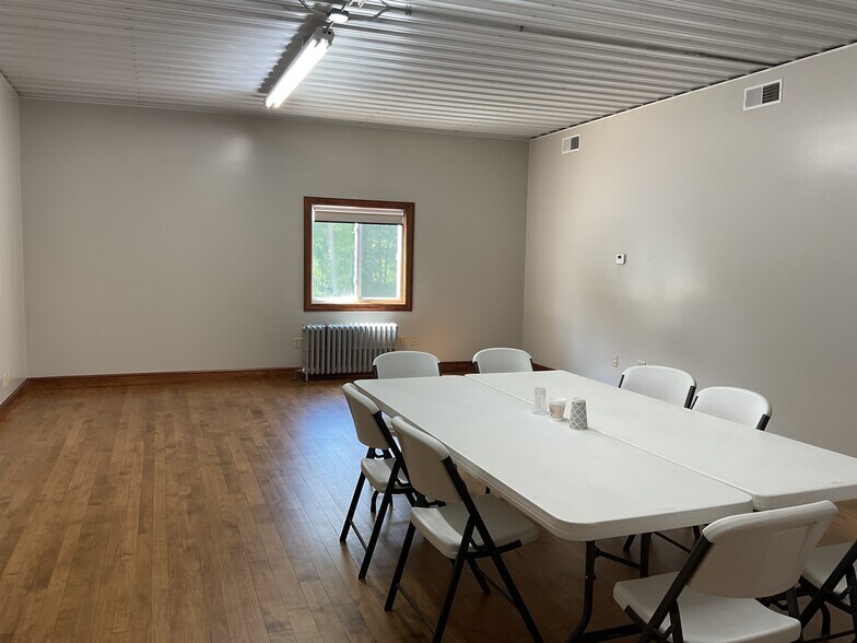 More Photos Of 6991 Township Road 654, Millersburg Office Residential For Lease