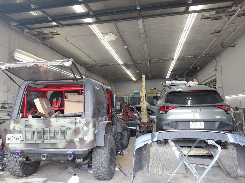 More Photos Of 327 Anderson Ave, Fairview Auto Repair For Sale