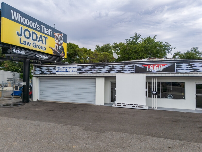 More Photos Of 1860 N Washington Blvd, Sarasota Auto Dealership For Sale