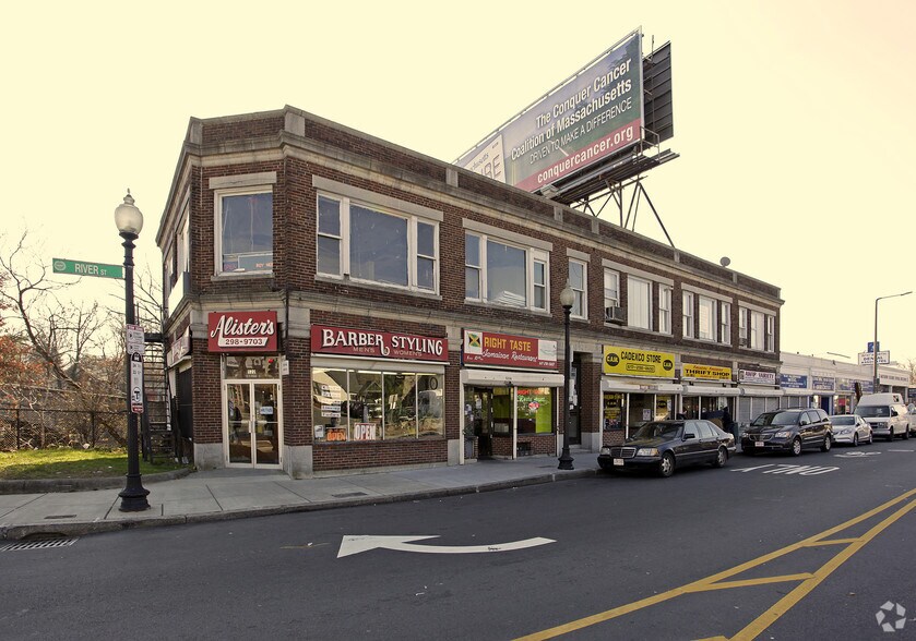 More Photos Of 522-530 River St, Mattapan Storefront Retail Office For Lease
