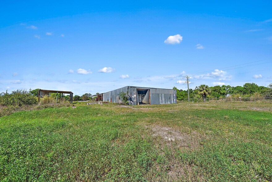More Photos Of 15803 SW Farm Rd, Indiantown Manufacturing For Sale