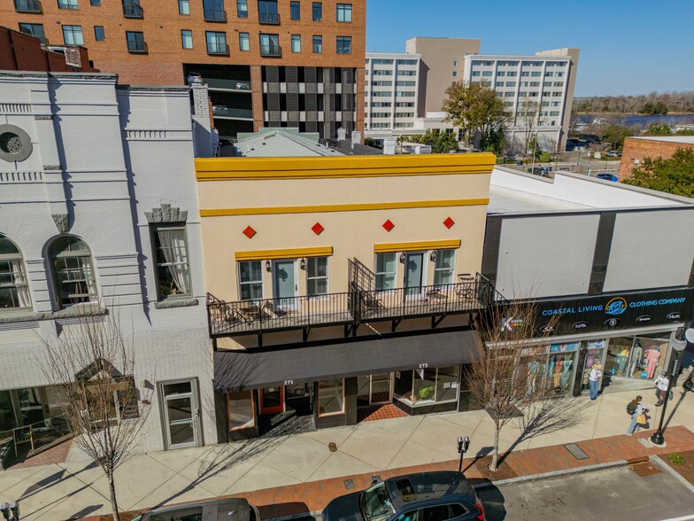 More Photos Of 271 N Front St, Wilmington General Retail For Sale