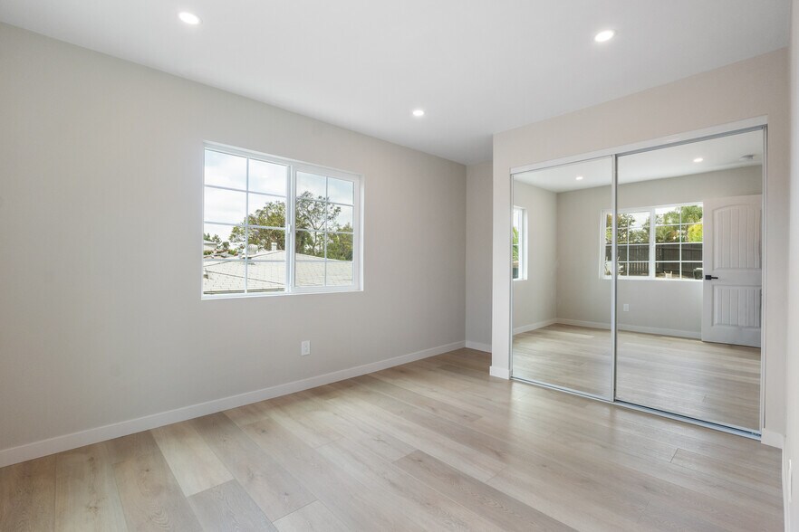 More Photos Of 6665 Amherst St, San Diego Apartments For Sale