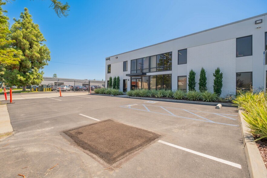 More Photos Of 14640 Industry Cir, La Mirada Warehouse For Sale