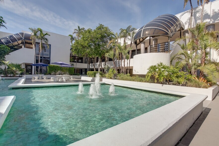 More Photos Of 4300 N University Dr, Lauderhill Medical For Lease