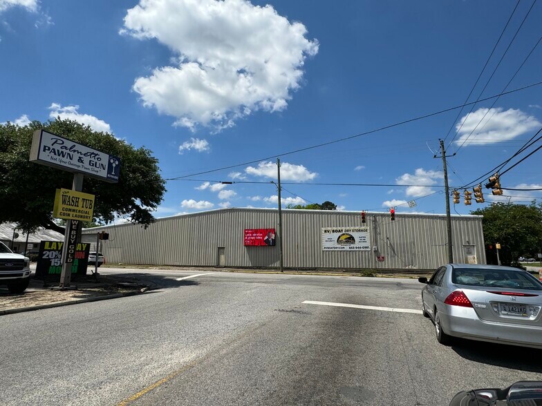 More Photos Of 300 S Main St, Darlington Warehouse For Sale