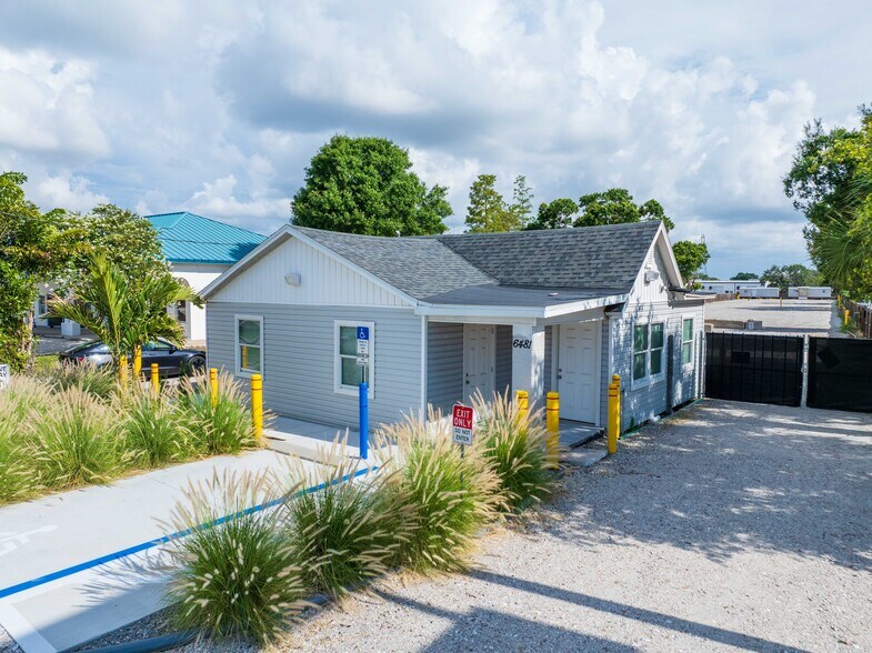 More Photos Of 6481 Ulmerton Rd, Largo Office For Lease