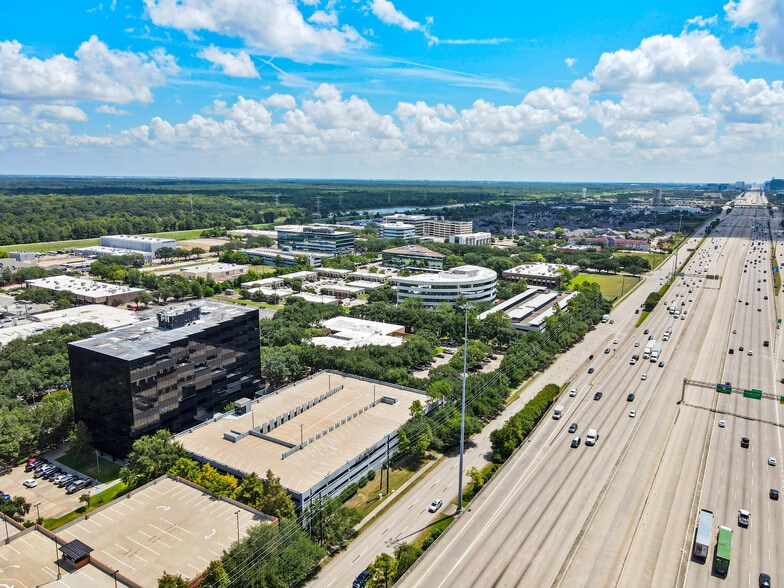 More Photos Of 16225 Park Ten Pl, Houston Office For Lease