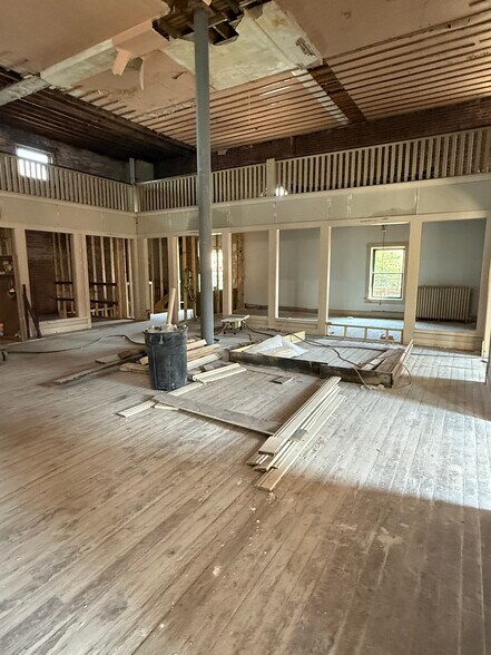 More Photos Of 317 S Barstow St, Eau Claire Office For Lease