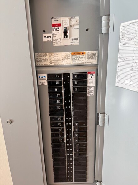 More Photos Of 40W310 Lafox Rd, St Charles Medical For Sale