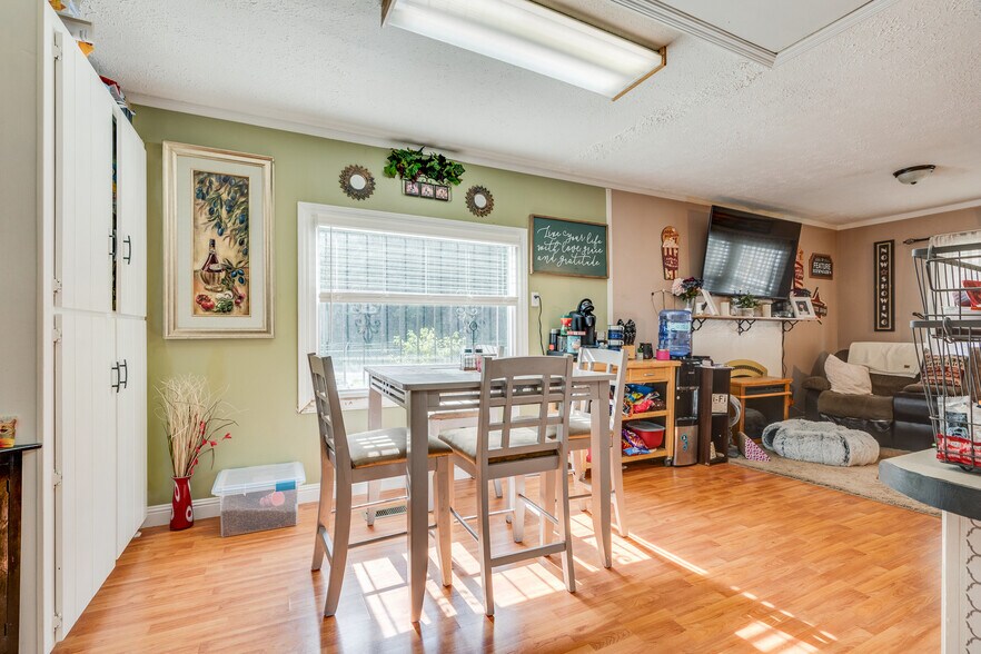 More Photos Of 5560 Highway 19 E, Hampton Manufacturing For Sale