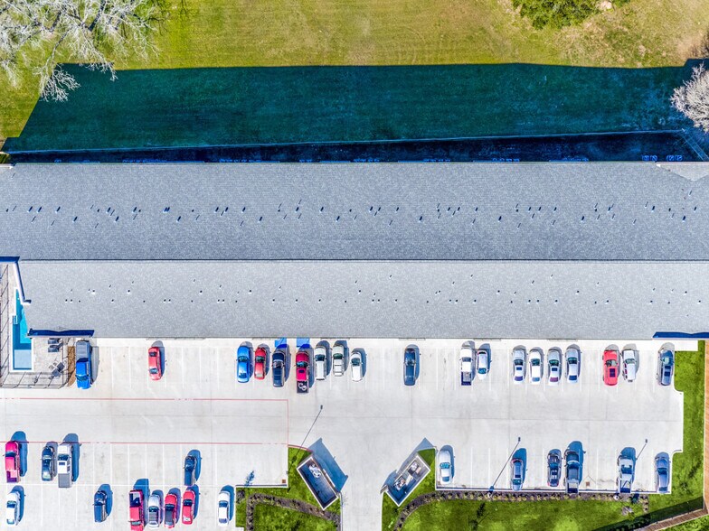 More Photos Of 1100 Us-90 Hwy W, Sealy Apartments For Sale