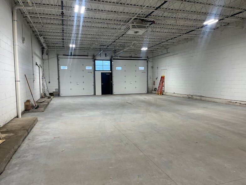 More Photos Of 2450-2560 N Washington Ave, Minneapolis Warehouse For Lease