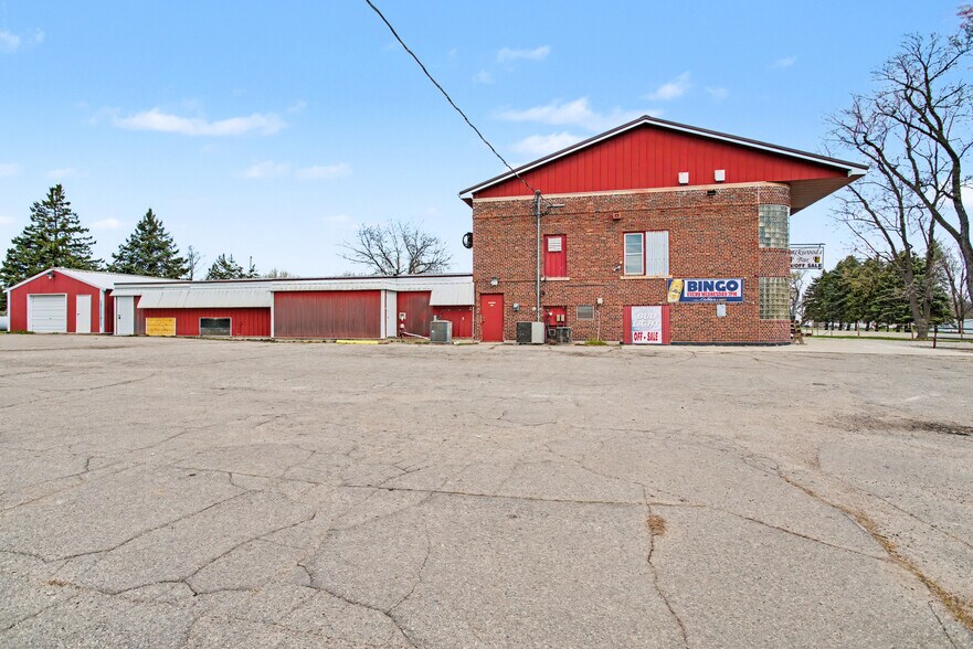Primary Photo Of 7540 5th St, New Auburn Bar For Sale