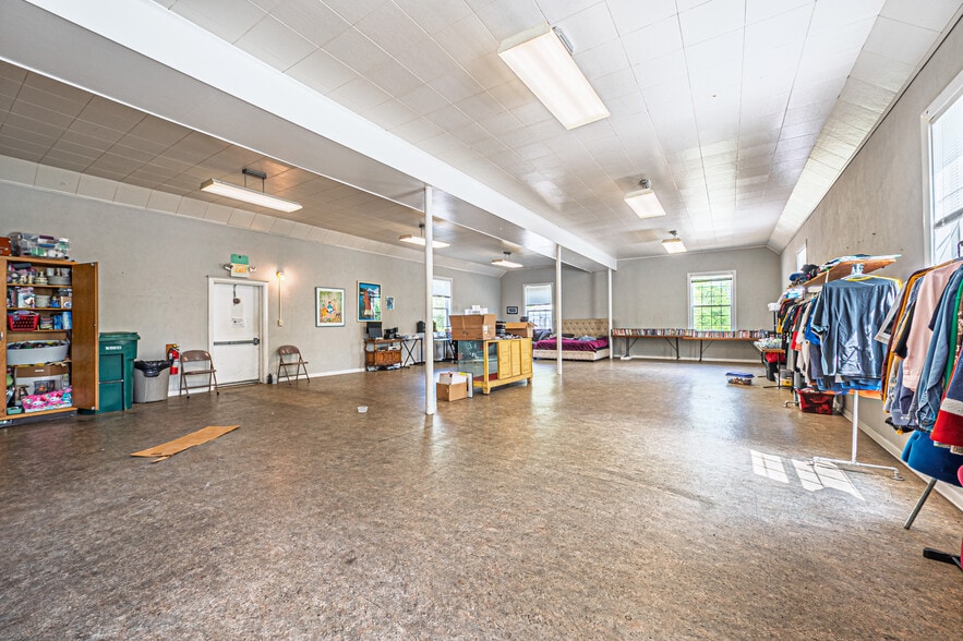 More Photos Of 82 Mill St, Mays Landing Restaurant For Sale