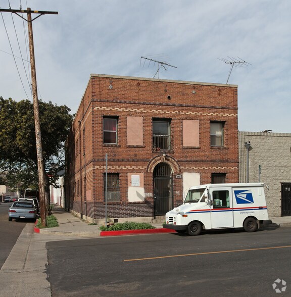 More Photos Of 745 Stanford Ave, Los Angeles Apartments For Sale