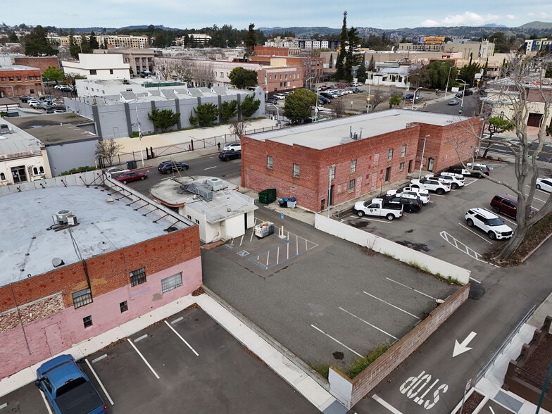 More Photos Of 951 C St, Hayward Fast Food For Sale