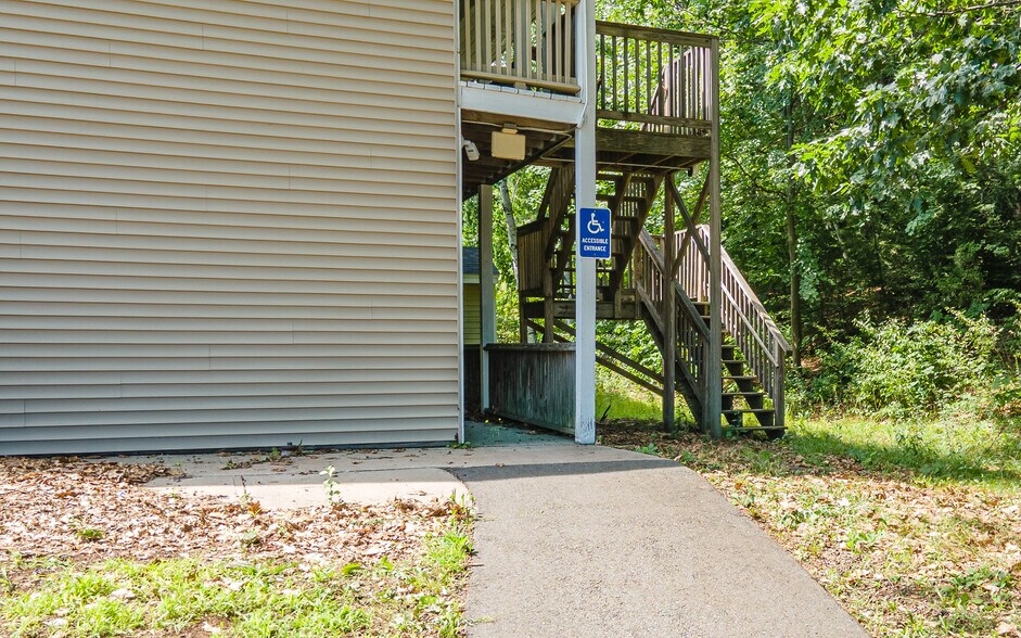 More Photos Of 608 Francestown Rd, Bennington Apartments For Sale