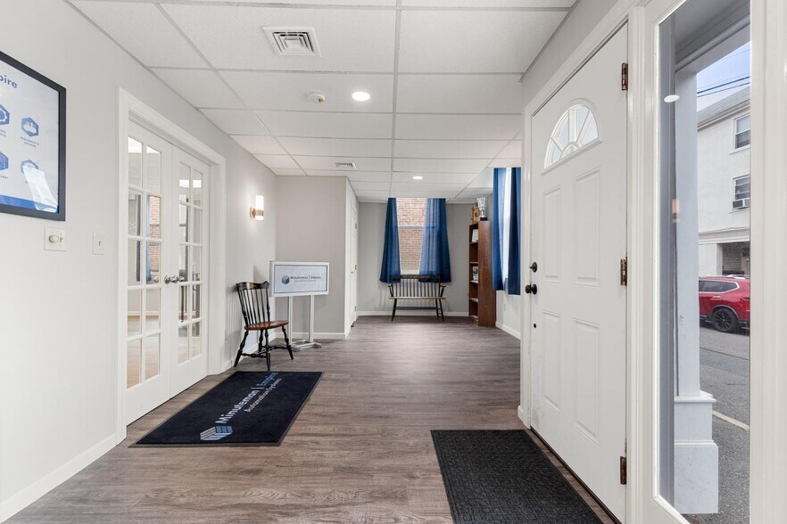 More Photos Of 7 Foster St, Wakefield Office For Sale