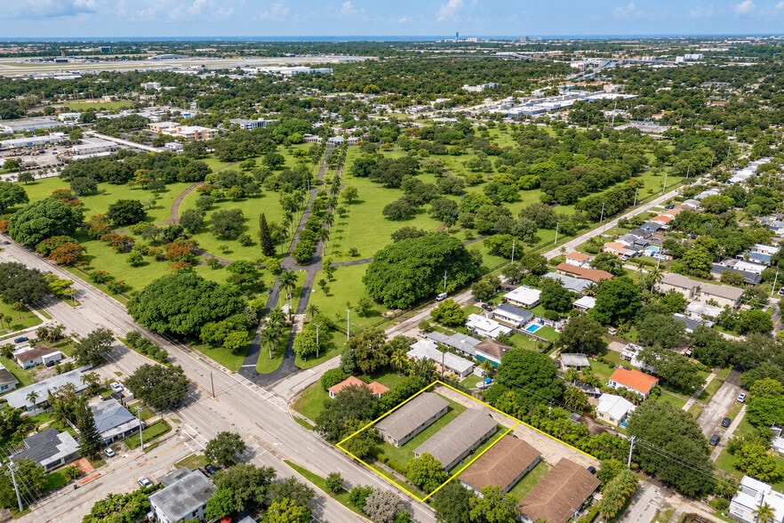 More Photos Of 1911-1915 SW 4th Ave, Fort Lauderdale Apartments For Sale