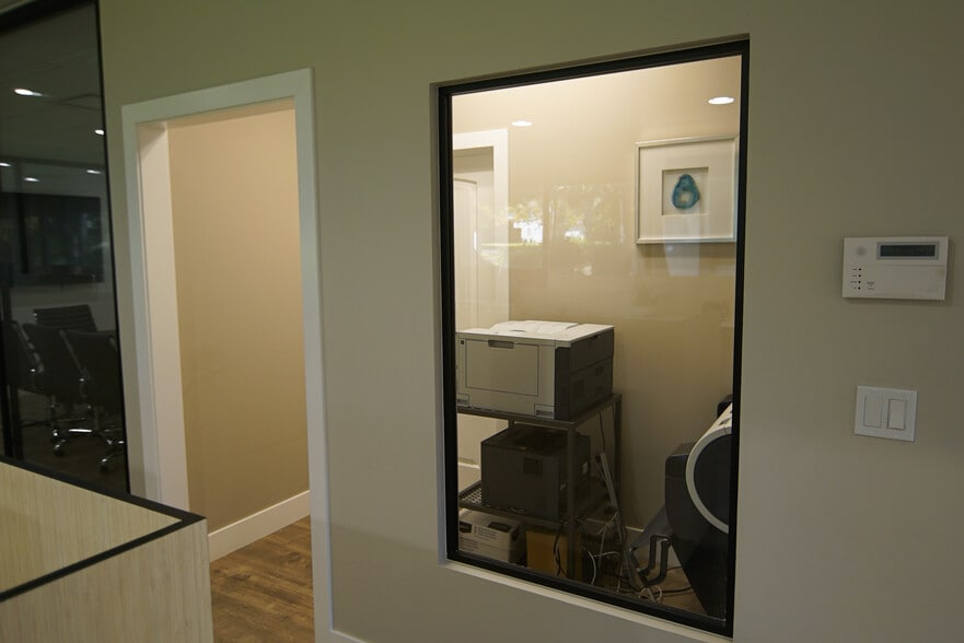 More Photos Of 6345 Auburn Blvd, Citrus Heights Office For Lease