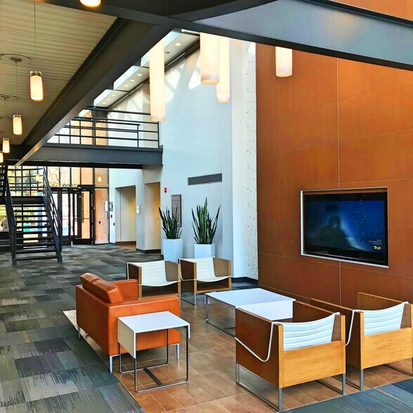 More Photos Of 7000 S Yosemite St, Centennial Office For Sale