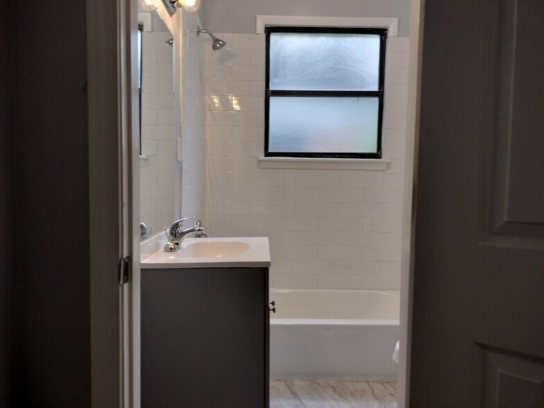 More Photos Of 619 Linwood Ave, Jacksonville Specialty For Sale