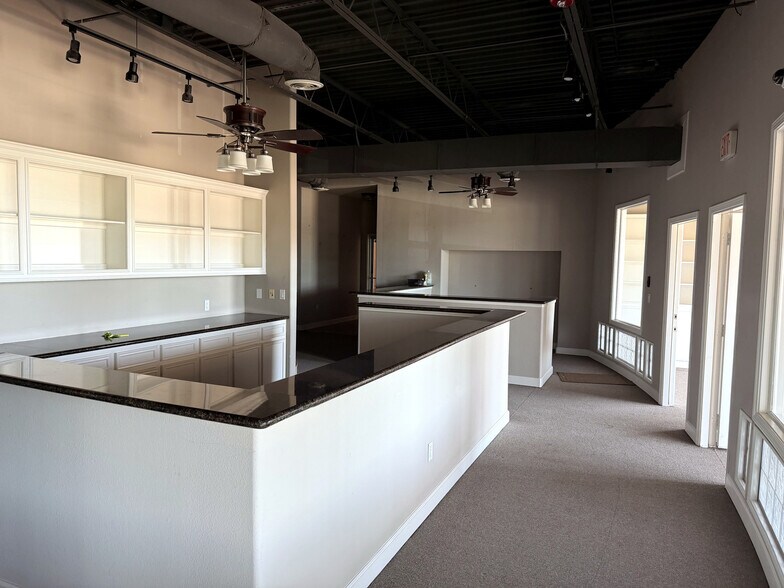 More Photos Of 2100 E Nasa Pky, Seabrook Unknown For Lease