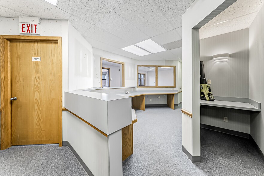 More Photos Of 36595 Detroit Rd, Avon Medical For Lease