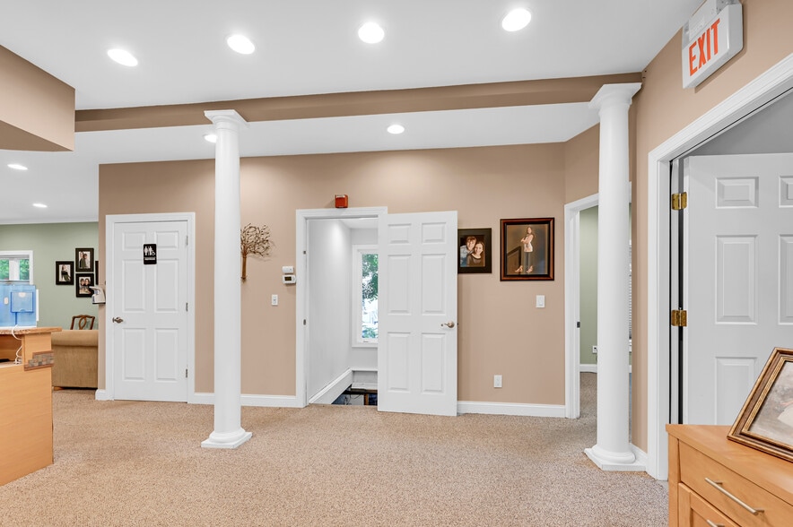 More Photos Of 21 Orchard St, Denville Medical For Lease