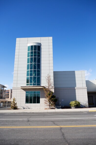 More Photos Of 114 N 4th St, Yakima Flex For Sale