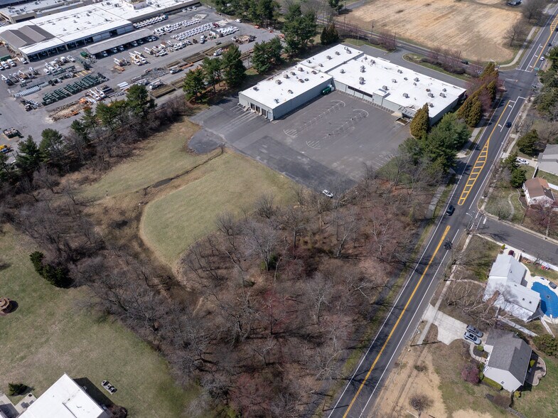 More Photos Of 390 New Albany Rd, Moorestown Warehouse For Sale