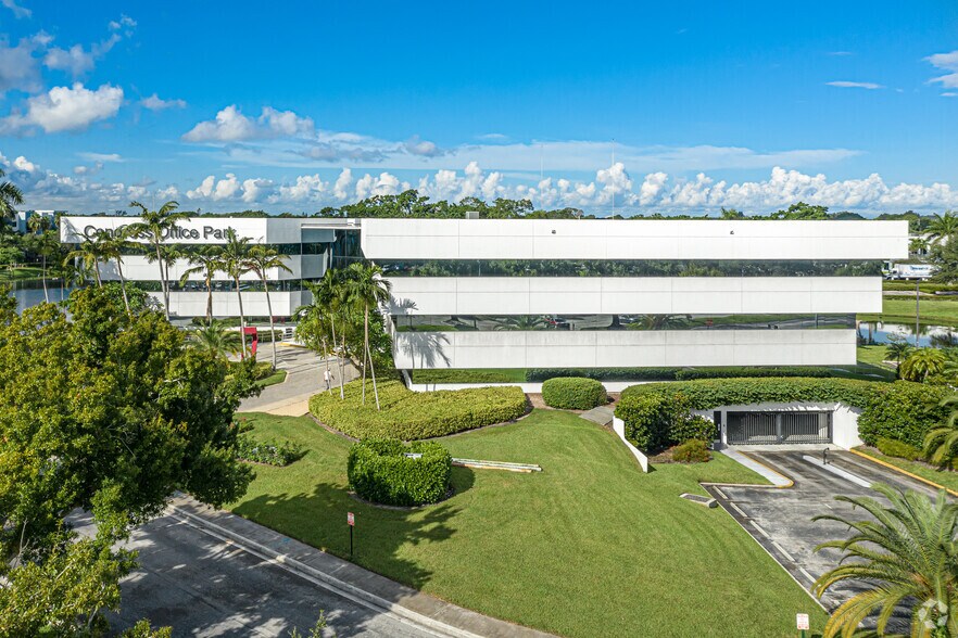 Primary Photo Of 220 Congress Park Dr, Delray Beach Office For Lease