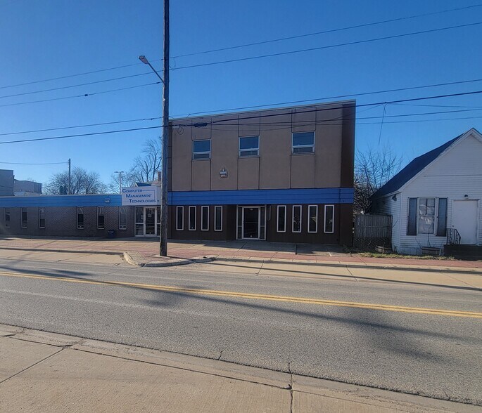 More Photos Of 731 Gratiot Ave, Saginaw Loft Creative Space For Lease