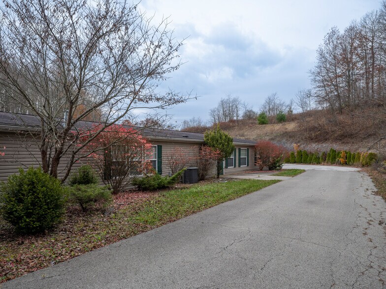 More Photos Of 599 Norwood Dr, Wampum Skilled Nursing Facility For Sale