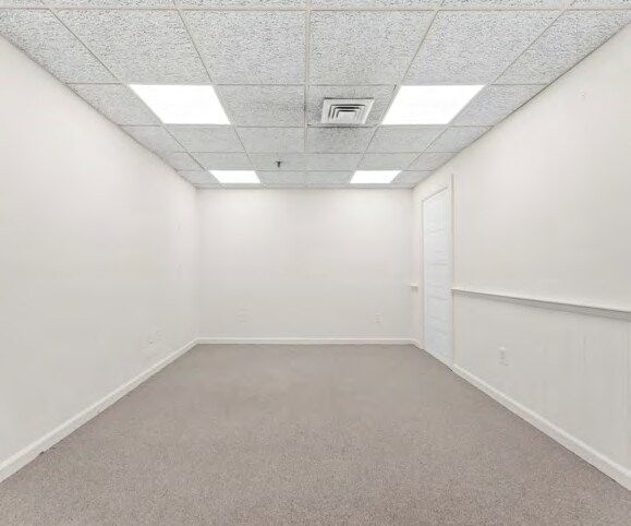 More Photos Of 20 Scotland Blvd, Bridgewater Warehouse For Lease