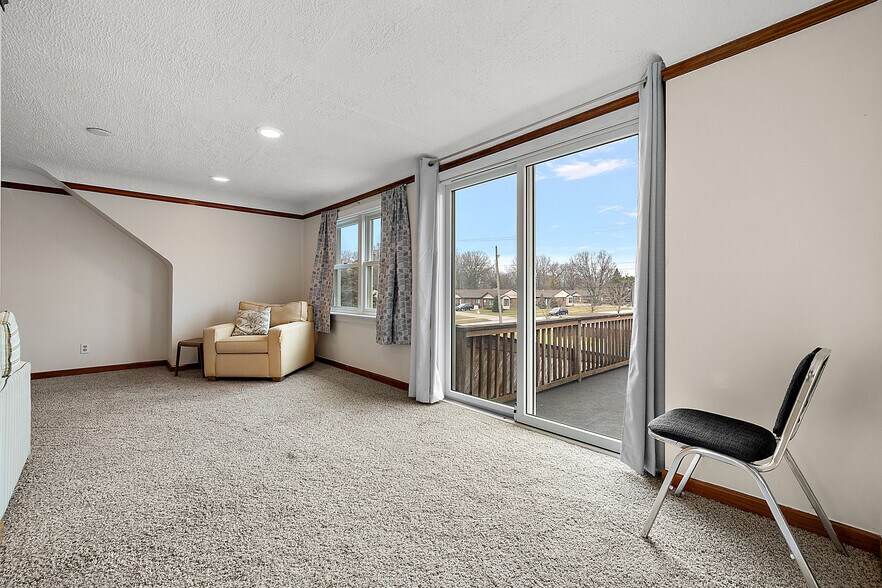 More Photos Of 18200 E 13 Mile Rd, Roseville Office For Sale