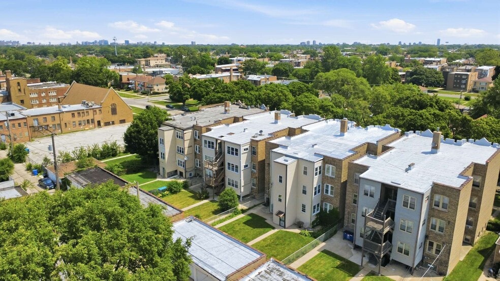 More Photos Of 8138 S Calumet Ave, Chicago Apartments For Sale