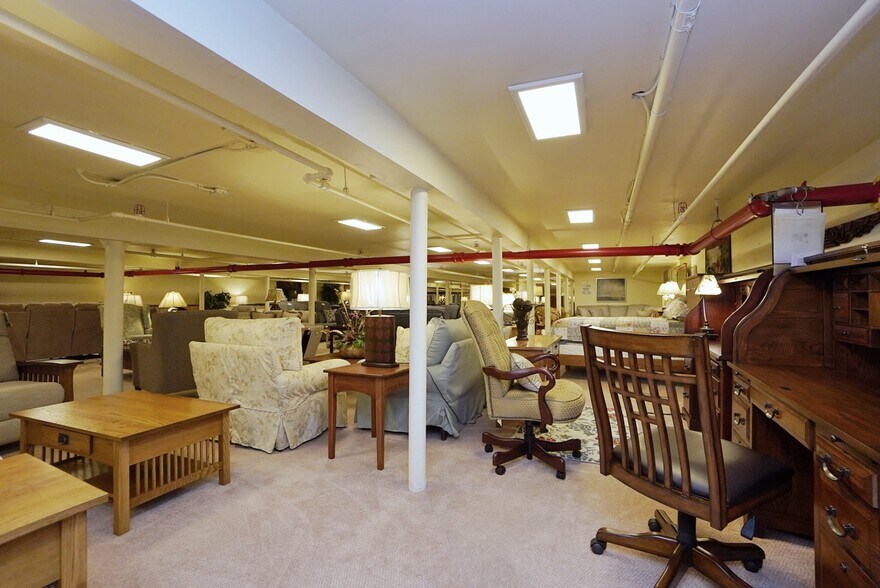 More Photos Of 1229 Castleton Ave, Staten Island Storefront For Lease